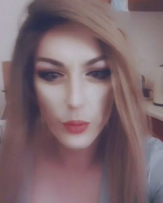 VID_32270308_214206_045.mp4