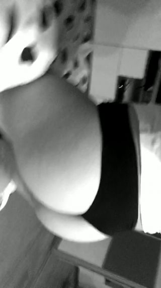 Snapchat-178699553.mp4