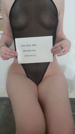 Hot_Red_Wife