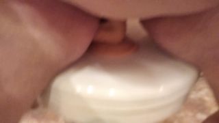 Zabawa z dildo