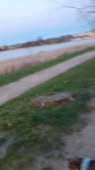 VID_20220409_195519.mp4