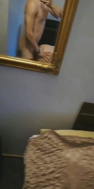 Snapchat-23503993.mp4