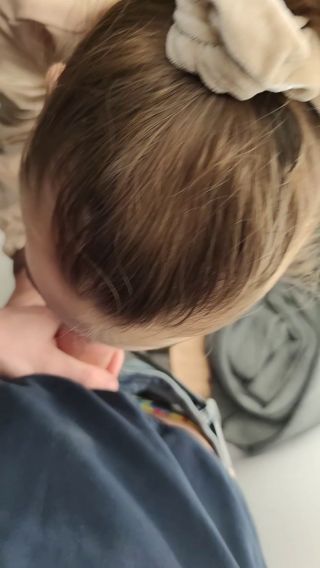 Niegrzeczna suczka w przymierzalni 😈 Dołącz do nas -> priv
