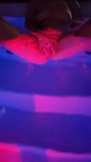 20230813_001808.mp4