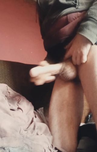 507611792