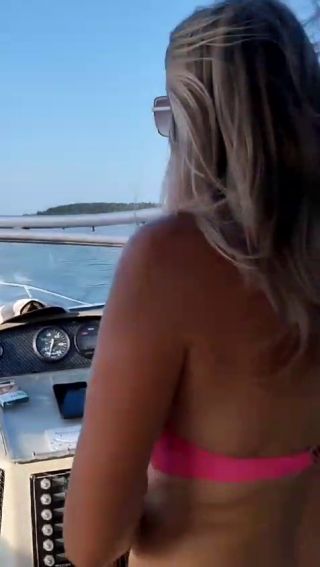 VID_20240825_193957.mp4