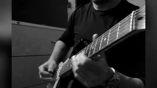 🎸🛩