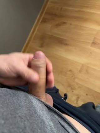 77011224669__E3B42633-4861-45D4-B2CB-72B101C7AB92.MOV