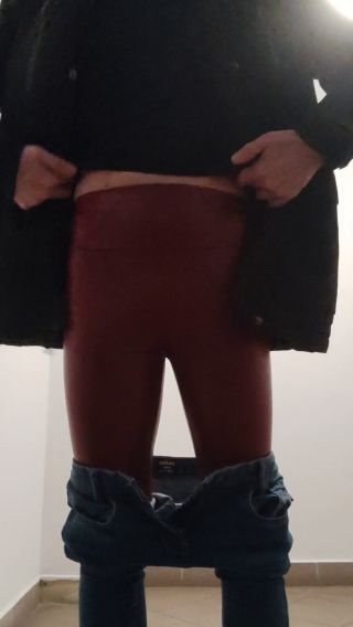 VID_20251231_111746.mp4